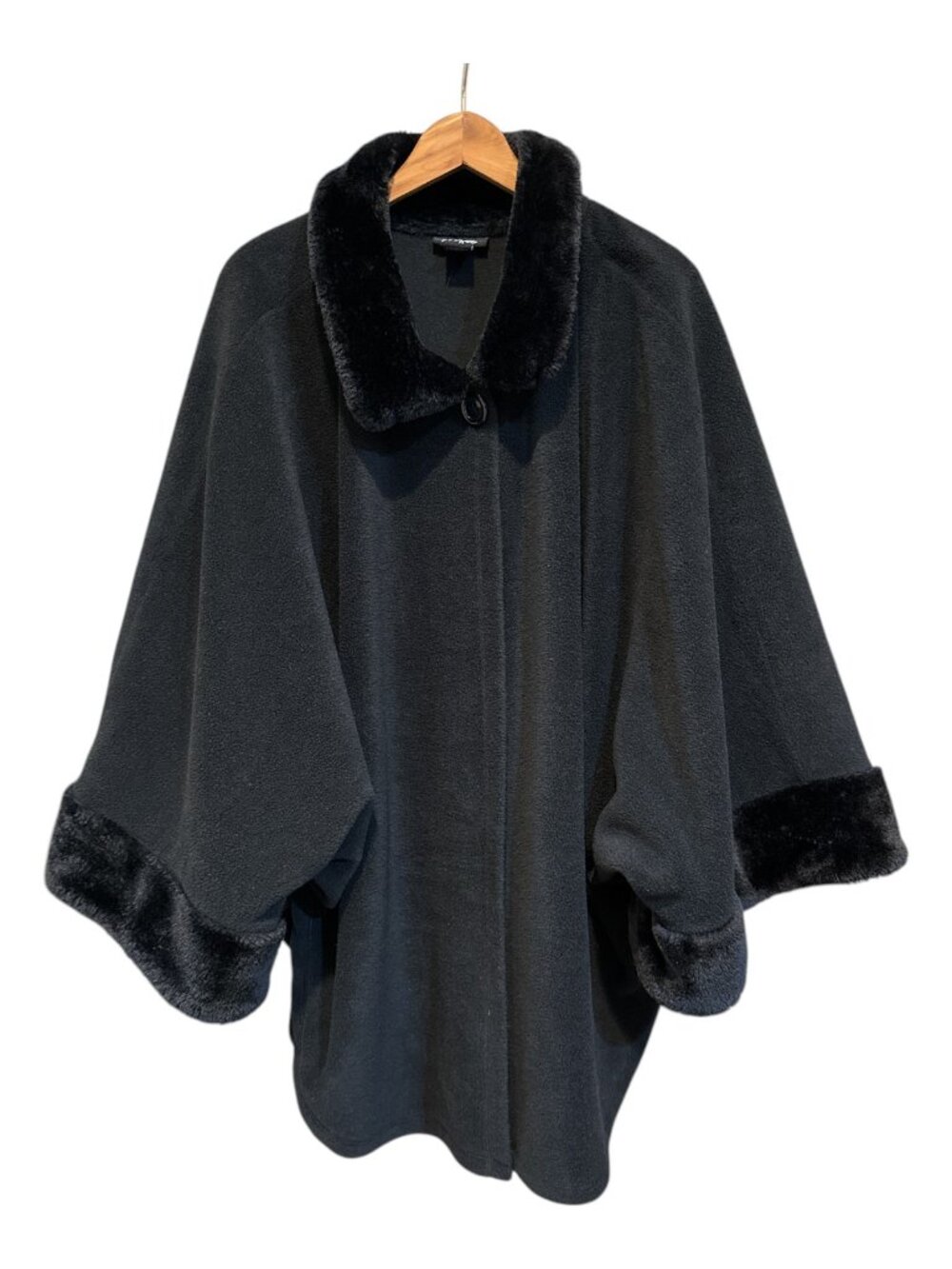 Argee Sz 1X Black 1-Button Fleece Cape Coat w Faux Fur Trim & Sleeves - Romantic